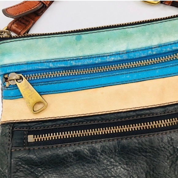 Fossil Explorer Crossbody Purse Bag Black Blue Leather Triple Zip Distressed - Picture 1 of 6